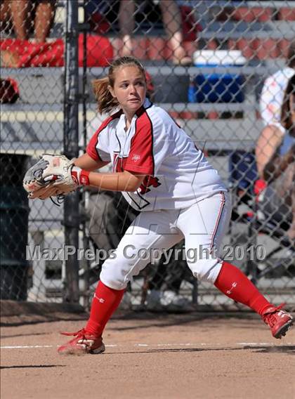 Thumbnail 1 in Lakewood vs Warren (Kiwanis Showtime Tournament) photogallery.
