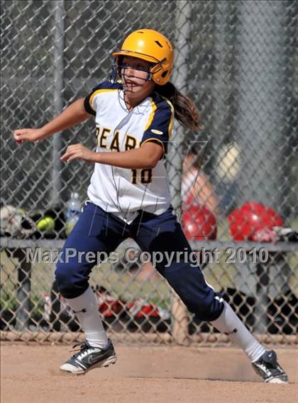 Thumbnail 1 in Lakewood vs Warren (Kiwanis Showtime Tournament) photogallery.