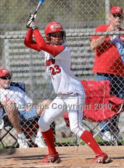 Thumbnail 1 in Lakewood vs Warren (Kiwanis Showtime Tournament) photogallery.