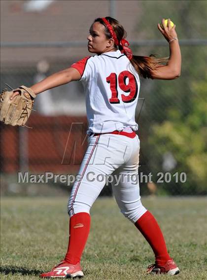 Thumbnail 1 in Lakewood vs Warren (Kiwanis Showtime Tournament) photogallery.