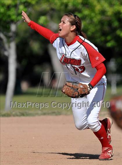 Thumbnail 2 in Lakewood vs Warren (Kiwanis Showtime Tournament) photogallery.