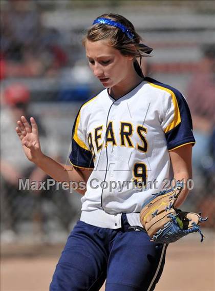 Thumbnail 2 in Lakewood vs Warren (Kiwanis Showtime Tournament) photogallery.