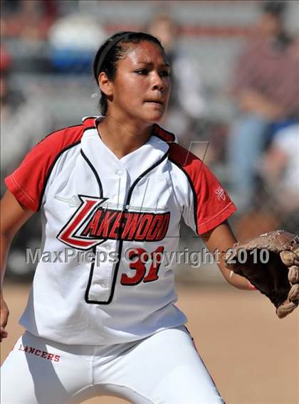 Thumbnail 3 in Lakewood vs Warren (Kiwanis Showtime Tournament) photogallery.