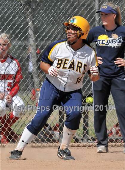 Thumbnail 3 in Lakewood vs Warren (Kiwanis Showtime Tournament) photogallery.