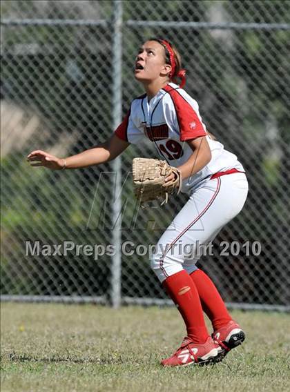 Thumbnail 3 in Lakewood vs Warren (Kiwanis Showtime Tournament) photogallery.