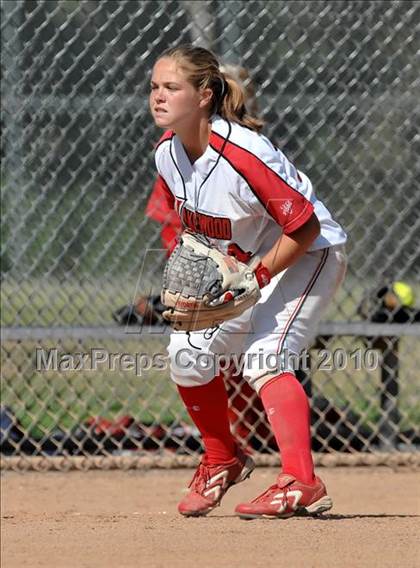Thumbnail 1 in Lakewood vs Warren (Kiwanis Showtime Tournament) photogallery.