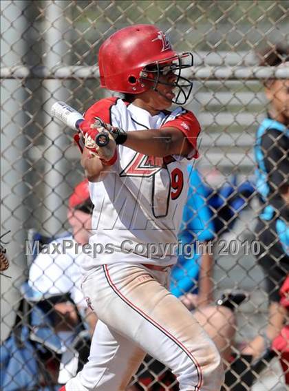 Thumbnail 2 in Lakewood vs Warren (Kiwanis Showtime Tournament) photogallery.