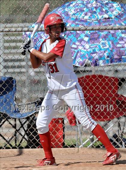 Thumbnail 3 in Lakewood vs Warren (Kiwanis Showtime Tournament) photogallery.