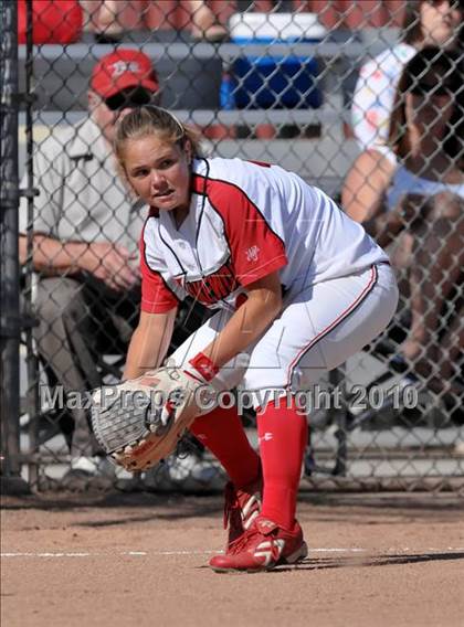 Thumbnail 2 in Lakewood vs Warren (Kiwanis Showtime Tournament) photogallery.