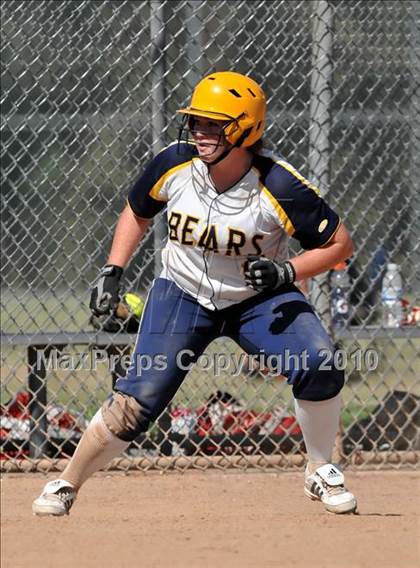 Thumbnail 1 in Lakewood vs Warren (Kiwanis Showtime Tournament) photogallery.