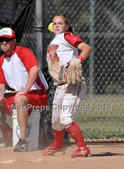 Thumbnail 2 in Lakewood vs Warren (Kiwanis Showtime Tournament) photogallery.