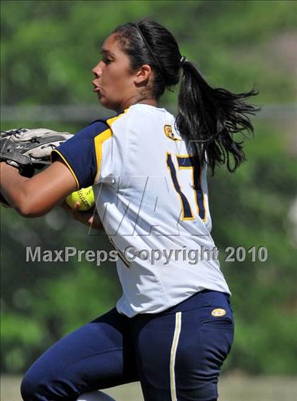 Thumbnail 1 in Lakewood vs Warren (Kiwanis Showtime Tournament) photogallery.