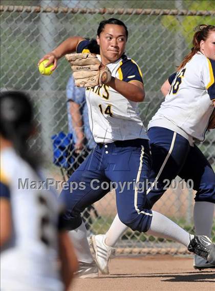 Thumbnail 2 in Lakewood vs Warren (Kiwanis Showtime Tournament) photogallery.