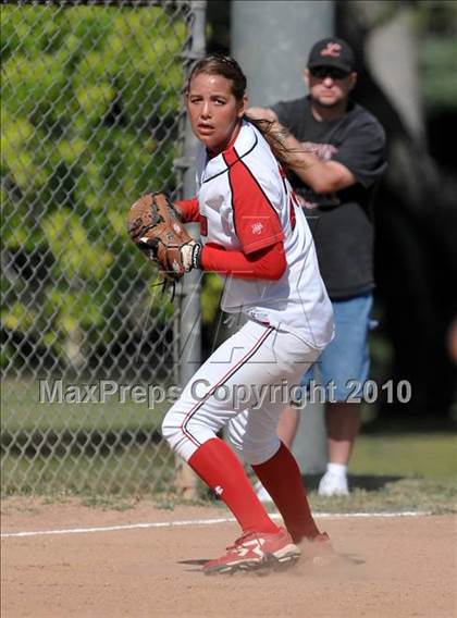 Thumbnail 3 in Lakewood vs Warren (Kiwanis Showtime Tournament) photogallery.