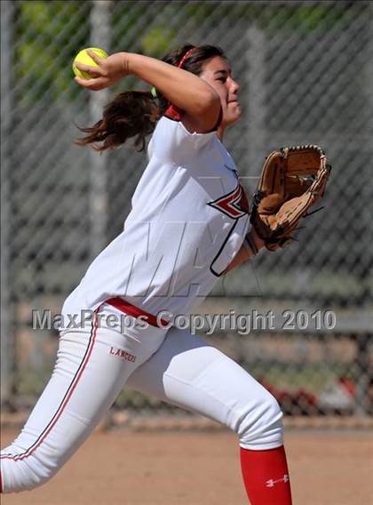 Thumbnail 2 in Lakewood vs Warren (Kiwanis Showtime Tournament) photogallery.