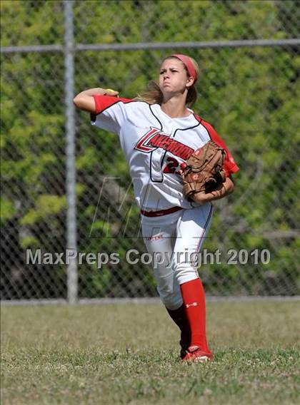 Thumbnail 2 in Lakewood vs Warren (Kiwanis Showtime Tournament) photogallery.
