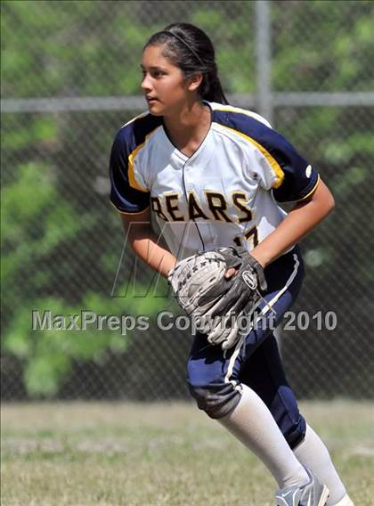 Thumbnail 1 in Lakewood vs Warren (Kiwanis Showtime Tournament) photogallery.