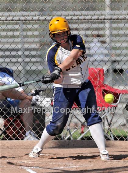 Thumbnail 2 in Lakewood vs Warren (Kiwanis Showtime Tournament) photogallery.