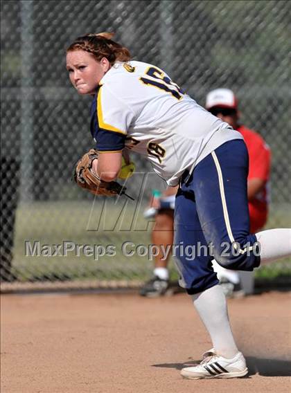 Thumbnail 1 in Lakewood vs Warren (Kiwanis Showtime Tournament) photogallery.