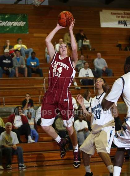Thumbnail 2 in St. Anthony vs. Bellarmine Prep (MaxPreps Holiday Classic) photogallery.