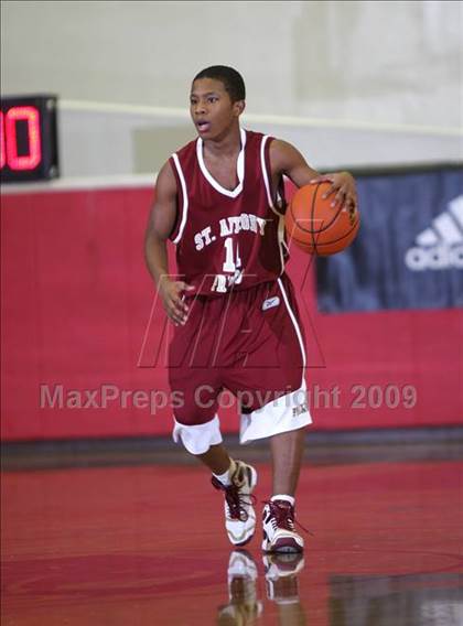 Thumbnail 2 in St. Anthony vs. Bellarmine Prep (MaxPreps Holiday Classic) photogallery.