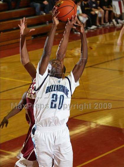 Thumbnail 1 in St. Anthony vs. Bellarmine Prep (MaxPreps Holiday Classic) photogallery.