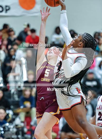 Thumbnail 2 in Natchitoches Central @ Parkway photogallery.