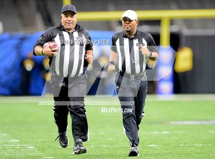 Thumbnail 2 in Catholic of Pointe Coupee vs. Ouachita Christian (LHSAA Division IV Final)  photogallery.