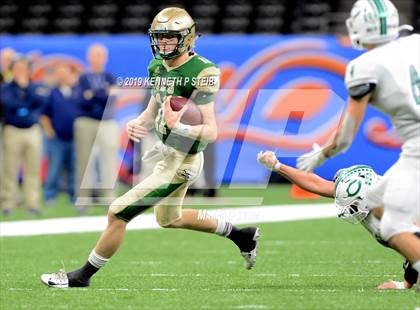 Thumbnail 1 in Catholic of Pointe Coupee vs. Ouachita Christian (LHSAA Division IV Final)  photogallery.