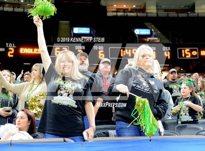 Thumbnail 3 in Catholic of Pointe Coupee vs. Ouachita Christian (LHSAA Division IV Final)  photogallery.