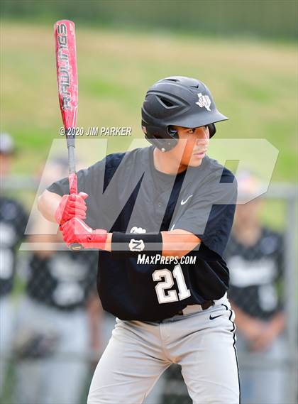 Thumbnail 3 in Lockhart vs. Winn (AISD Tournament) photogallery.