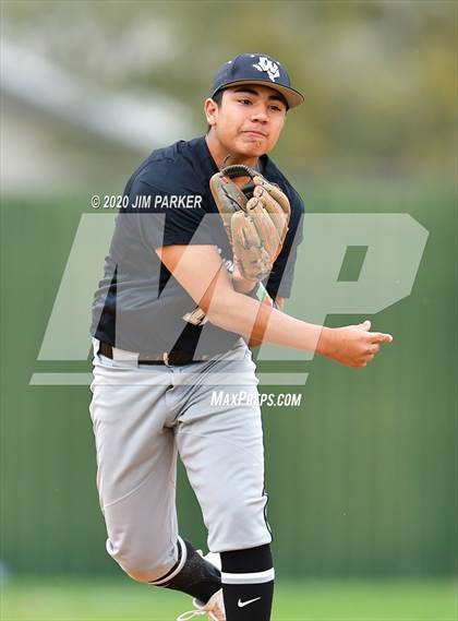 Thumbnail 3 in Lockhart vs. Winn (AISD Tournament) photogallery.