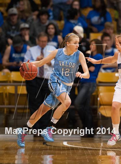 Thumbnail 3 in Valor Christian vs. Broomfield (CHSAA 4A Semifinal) photogallery.