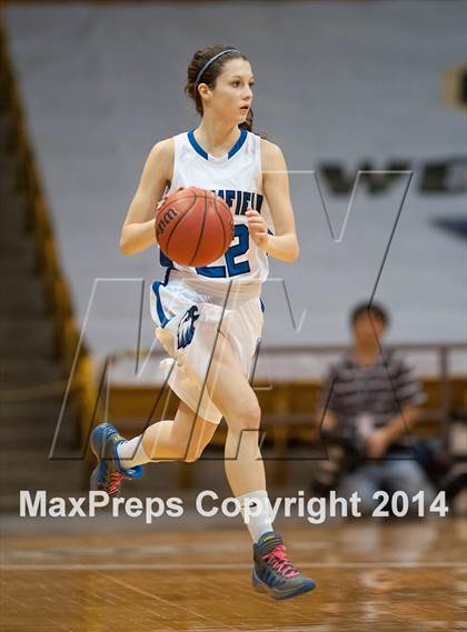 Thumbnail 1 in Valor Christian vs. Broomfield (CHSAA 4A Semifinal) photogallery.