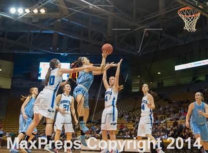 Thumbnail 3 in Valor Christian vs. Broomfield (CHSAA 4A Semifinal) photogallery.