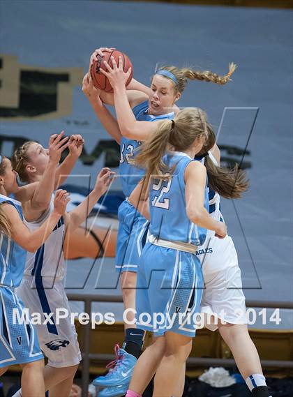 Thumbnail 3 in Valor Christian vs. Broomfield (CHSAA 4A Semifinal) photogallery.