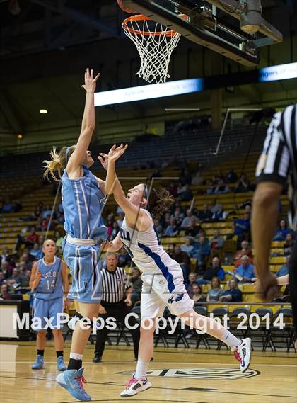 Thumbnail 3 in Valor Christian vs. Broomfield (CHSAA 4A Semifinal) photogallery.