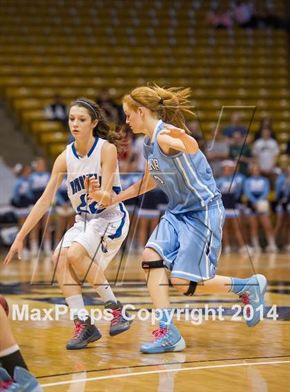 Thumbnail 2 in Valor Christian vs. Broomfield (CHSAA 4A Semifinal) photogallery.