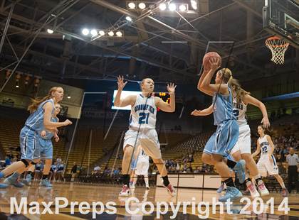 Thumbnail 1 in Valor Christian vs. Broomfield (CHSAA 4A Semifinal) photogallery.