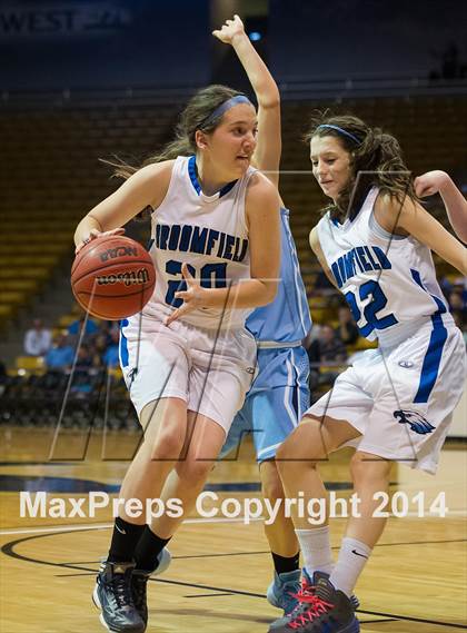 Thumbnail 3 in Valor Christian vs. Broomfield (CHSAA 4A Semifinal) photogallery.