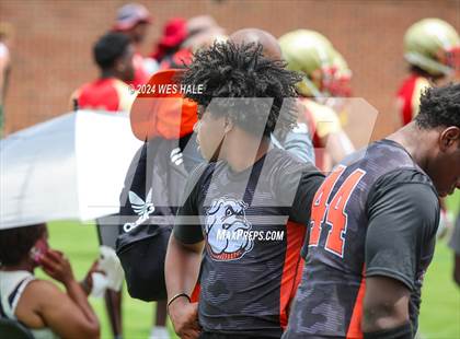 Thumbnail 3 in Whitehaven vs Fairley (U of Memphis 7v7) photogallery.