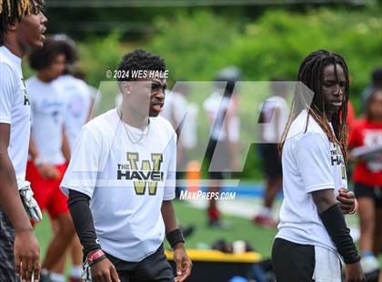 Thumbnail 3 in Whitehaven vs Fairley (U of Memphis 7v7) photogallery.