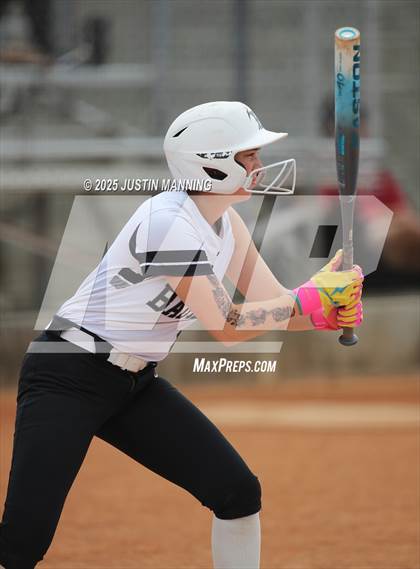 Thumbnail 1 in Bauxite vs. Malvern (AAA  4A-3 Regional Final) photogallery.