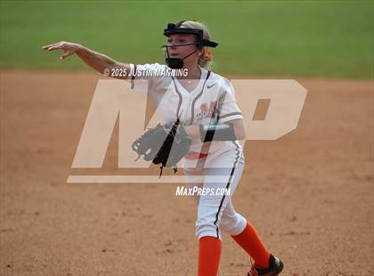 Thumbnail 2 in Bauxite vs. Malvern (AAA  4A-3 Regional Final) photogallery.