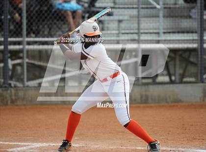 Thumbnail 2 in Bauxite vs. Malvern (AAA  4A-3 Regional Final) photogallery.