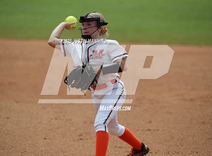 Thumbnail 1 in Bauxite vs. Malvern (AAA  4A-3 Regional Final) photogallery.
