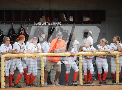 Thumbnail 3 in Bauxite vs. Malvern (AAA  4A-3 Regional Final) photogallery.
