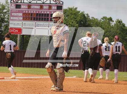 Thumbnail 3 in Bauxite vs. Malvern (AAA  4A-3 Regional Final) photogallery.