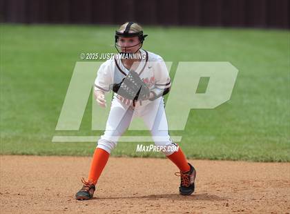 Thumbnail 2 in Bauxite vs. Malvern (AAA  4A-3 Regional Final) photogallery.