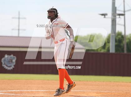 Thumbnail 3 in Bauxite vs. Malvern (AAA  4A-3 Regional Final) photogallery.